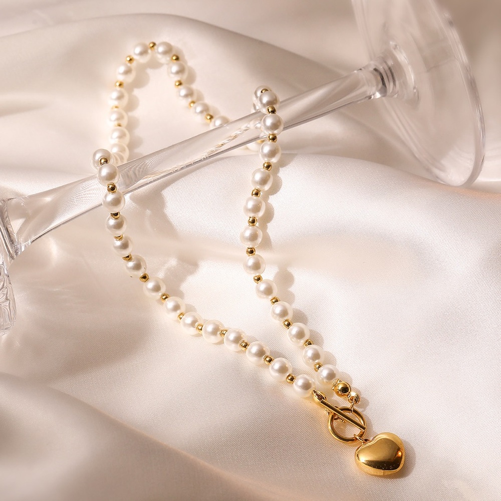 White and Gold Necklace with Heart Pendant